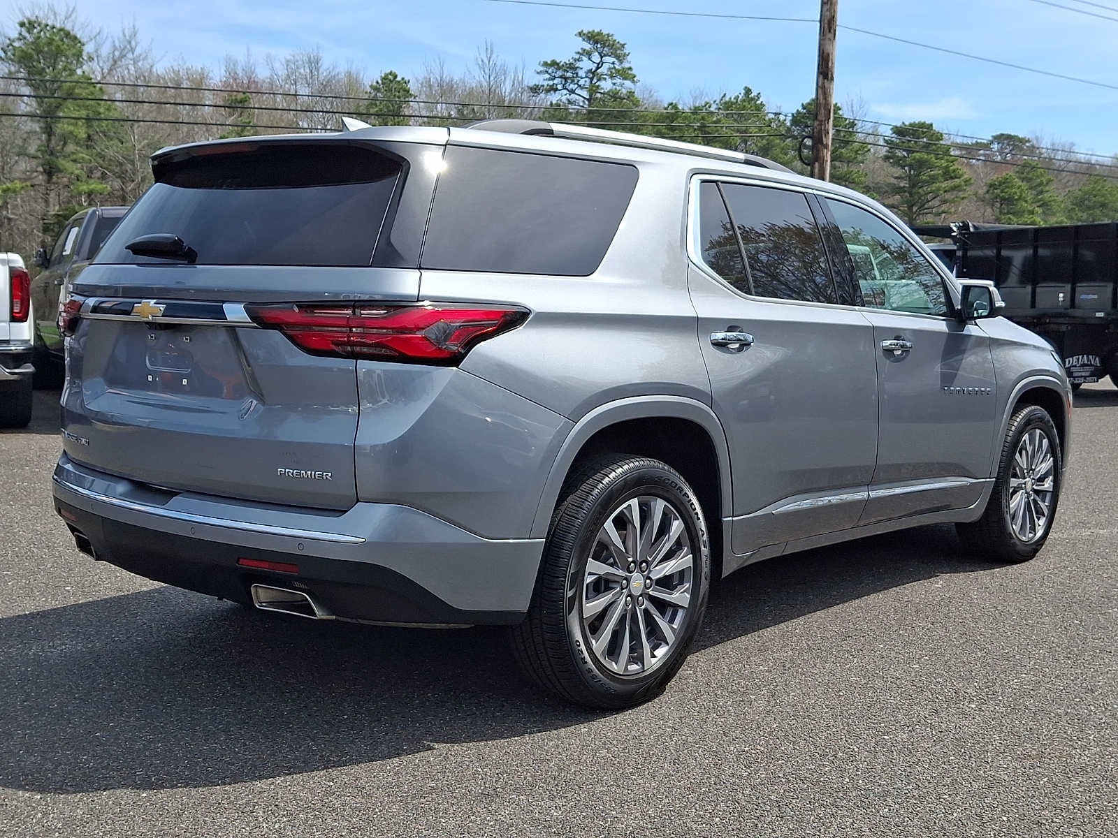 2023 Chevrolet Traverse — detail view
